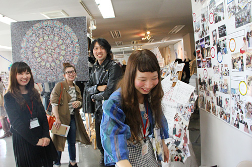 卒業生もたくさん来校しました