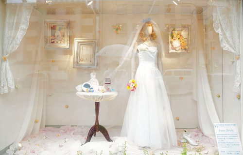 今回のグループは前期でジューンブライドをテーマに幸せな未来を夢見る花嫁を表現していました。