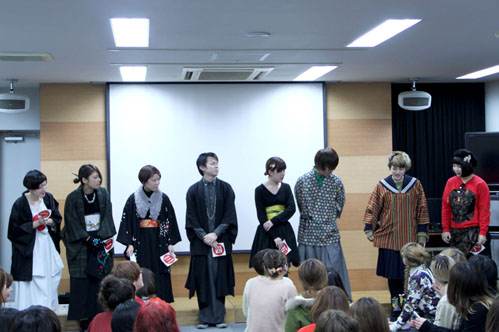 各クラスの代表が出そろいコンテストの開始!