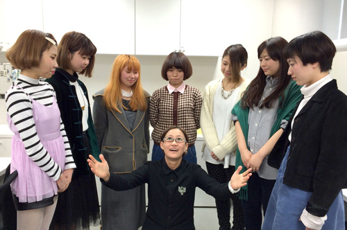 学友会担当教員も一緒に入らせて頂きました。