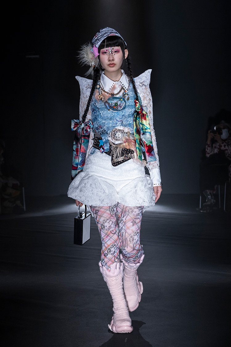 2025-02_hinae_katsura-look05