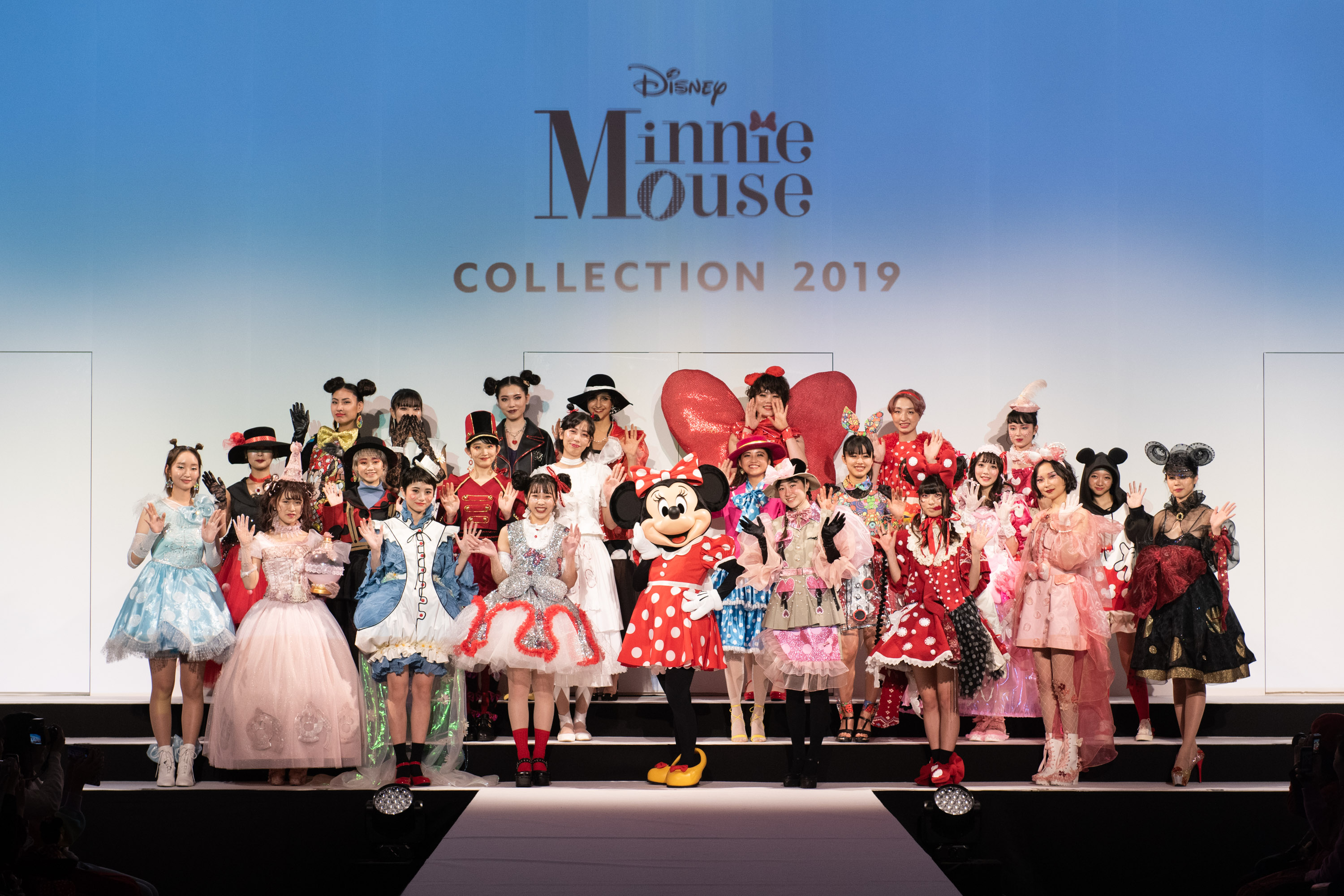 ウォルト ディズニー ジャパン 文化服装学院 Minnie Mouse Collection 19 開催 服飾 ファッション専門学校の文化 服装学院